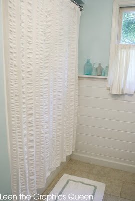 beach cottage bathroom